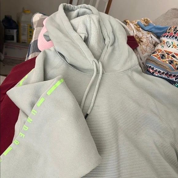 Under Armour Green Sweatshirt - Picture 3 of 5